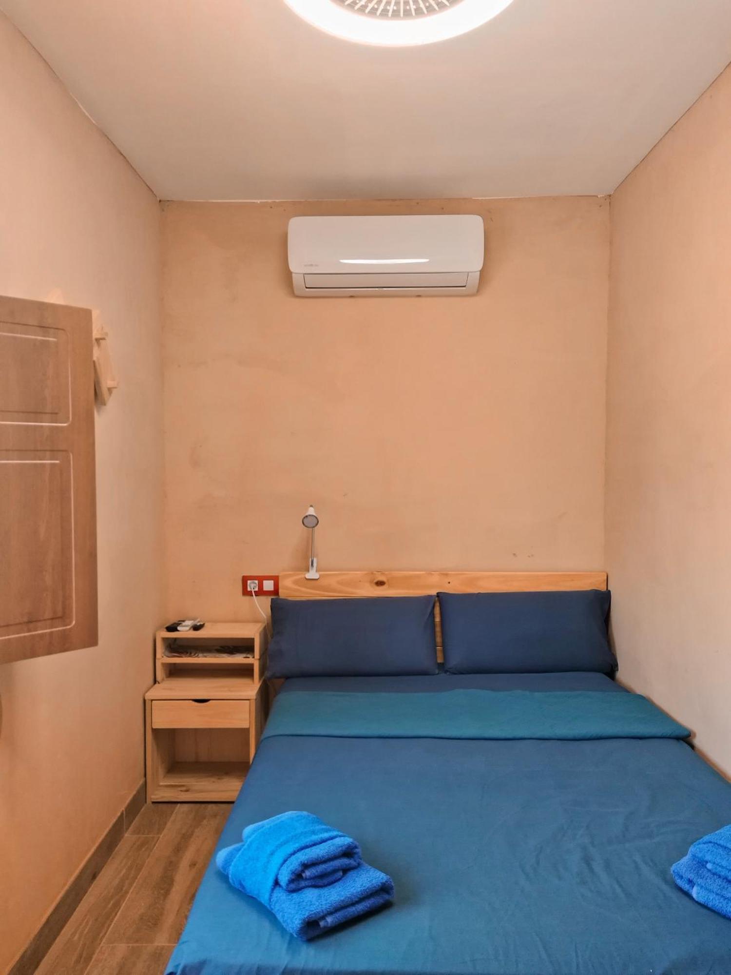 La Calma De Pamies Hostel Balaguer Exterior photo